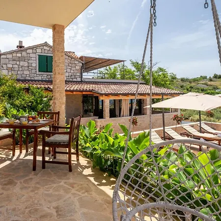 ロッジ Vidikovac Levanda Luxury