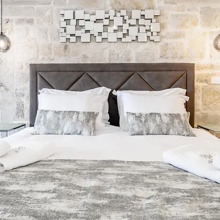 Vidikovac Levanda Luxury ロッジ *